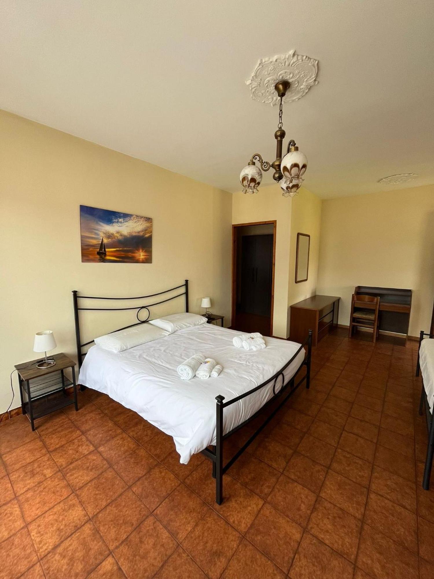 B&B Garzola Ossuccio Bagian luar foto