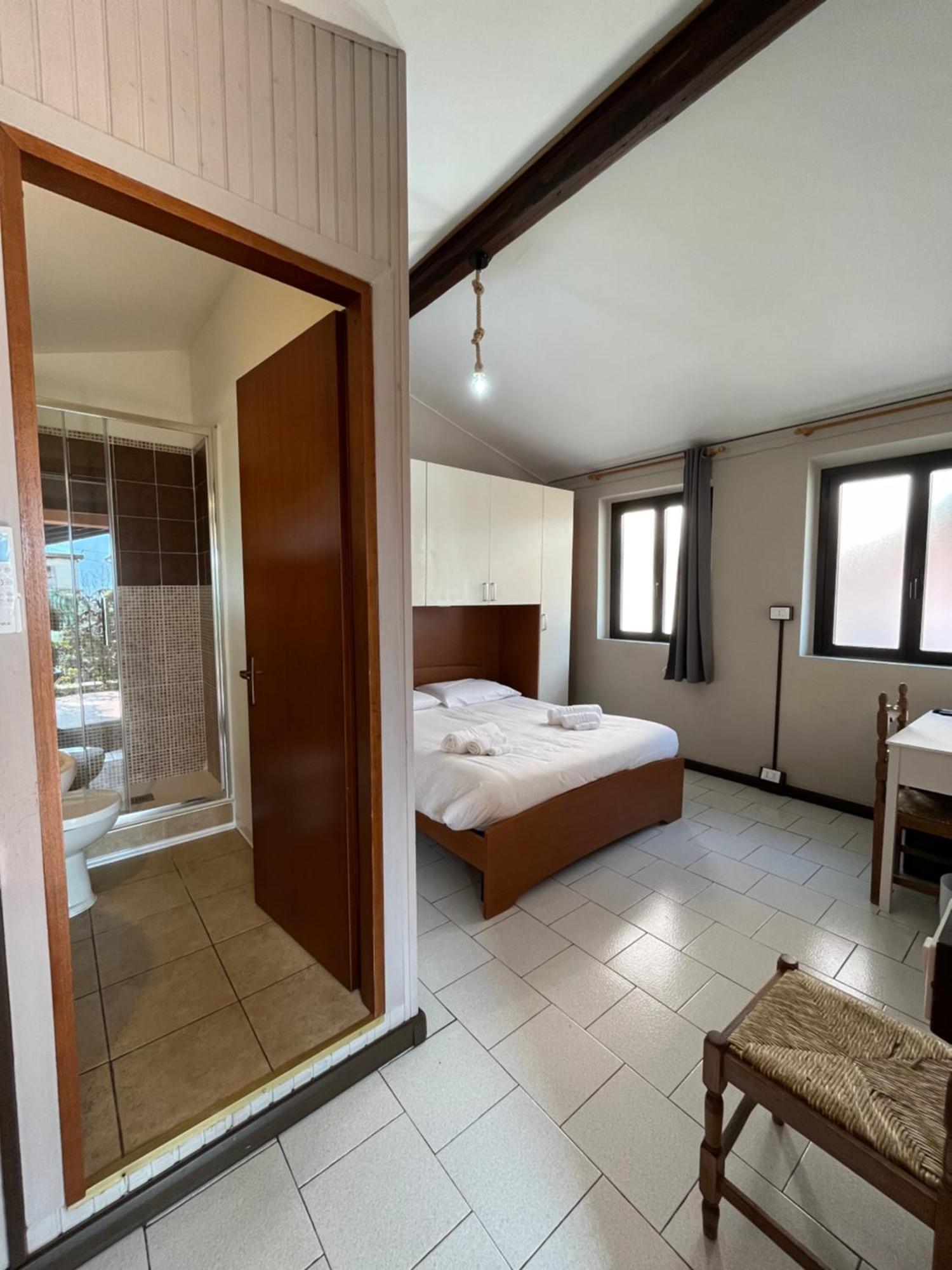 B&B Garzola Ossuccio Bagian luar foto