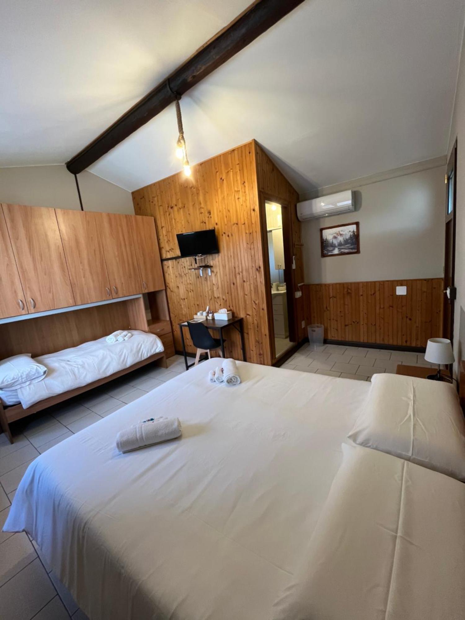 B&B Garzola Ossuccio Bagian luar foto